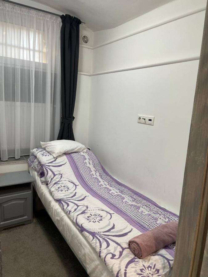 Centrum Wellness Hostel Debrecen Exteriör bild
